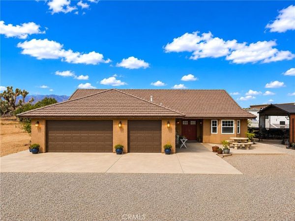 6738 Tamarisk, Hesperia, CA 92344