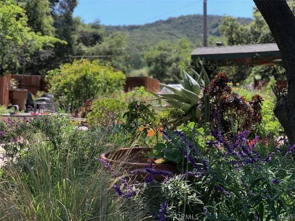 456 S Skyline Drive, Thousand Oaks, CA 91361
