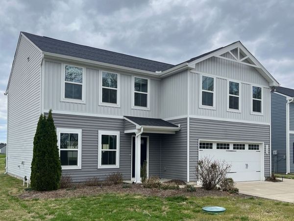5622 Compass Way , Christiana, TN 37037