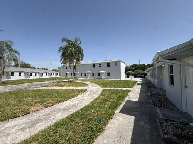 4393 Windsor Avenue, Unit 13, West Palm Beach, FL 33407 Photo