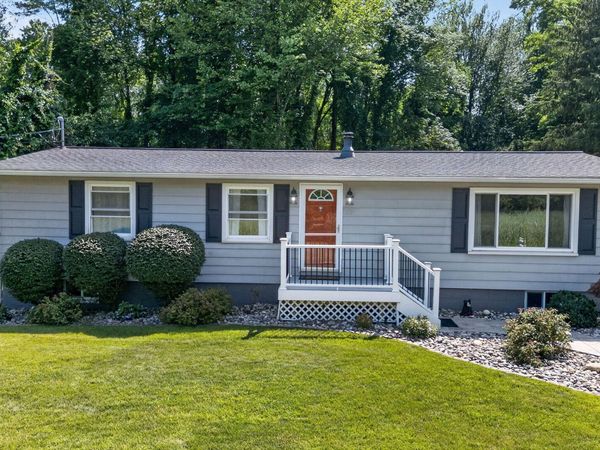 32 Tabor Road, Mechanicville, NY 12118