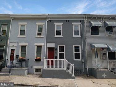 42 OAK STREET, TRENTON, NJ 08638