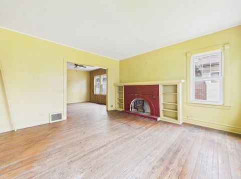 Main Photo