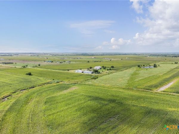 18108 Werchan Lane , Coupland, TX 78615
