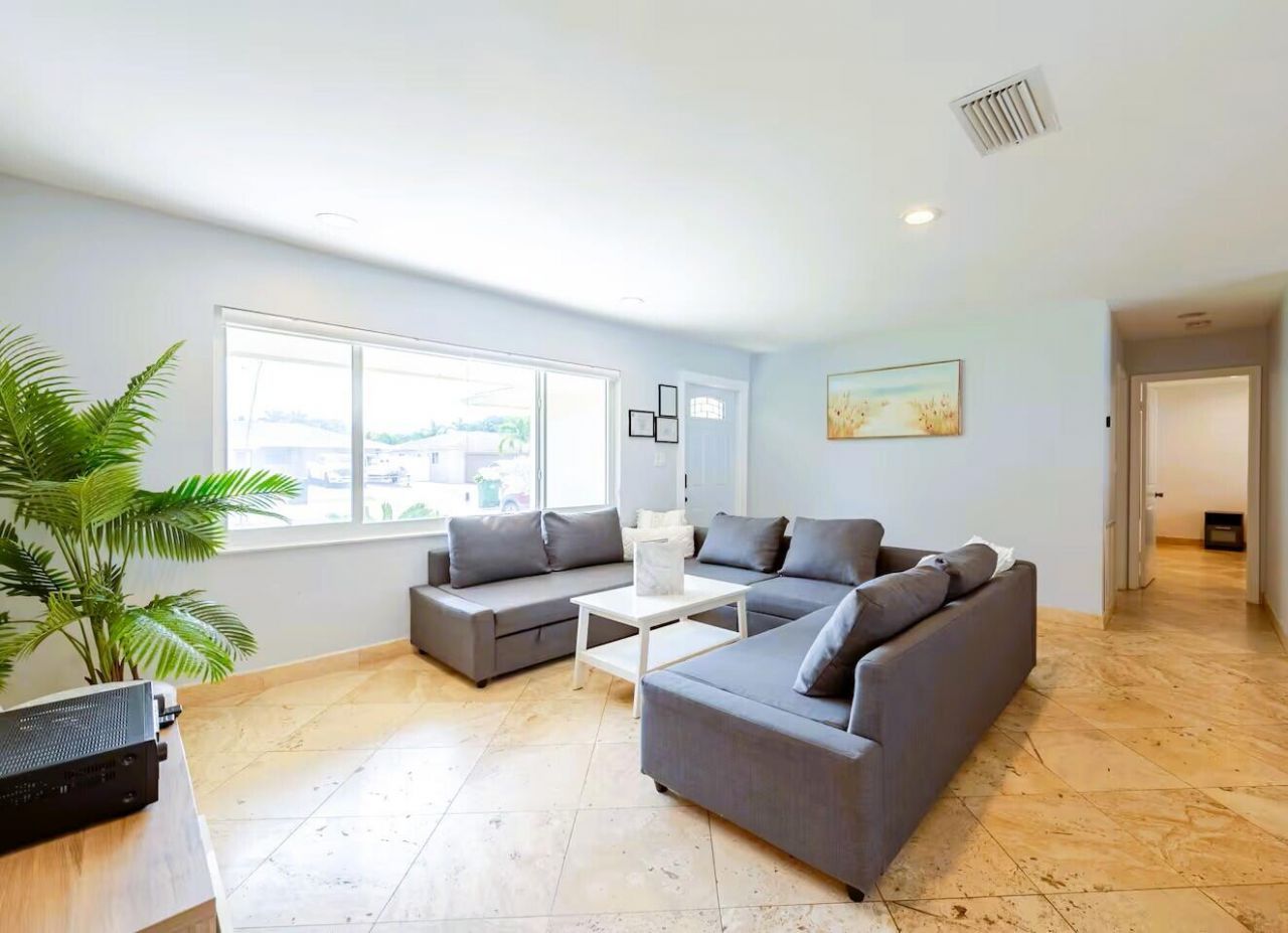 6741 NW 26th Way, Fort Lauderdale, FL 33309 Photo