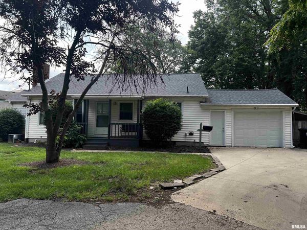 505 1/2 BOWLES Drive, Normal, IL 61761
