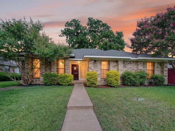 806 Lake Meadows Circle , Rockwall, TX 75087