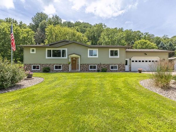 W764A Valley Drive, Fountain City, WI 54629