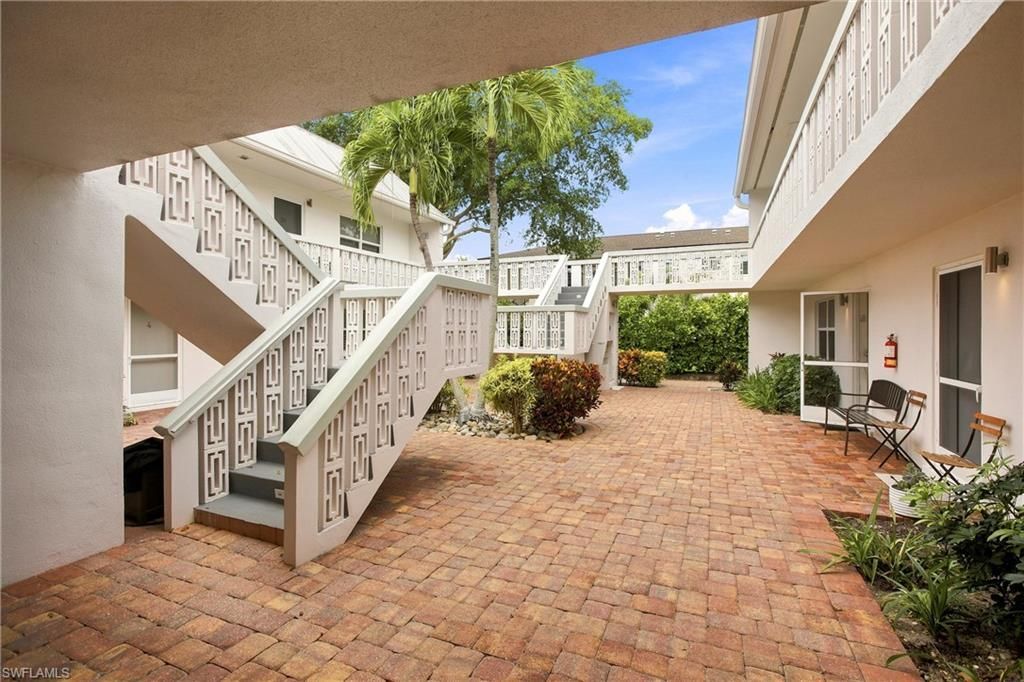 780 10th Ave S, Unit 1, Naples, FL 34102 Photo