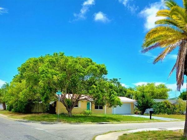 3150 FAIRMOUNT DRIVE , HOLIDAY, FL 34691