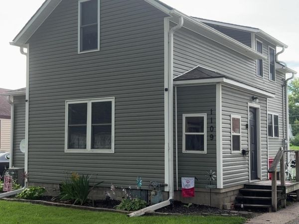 1109 1St Street, Webster City, IA 50595