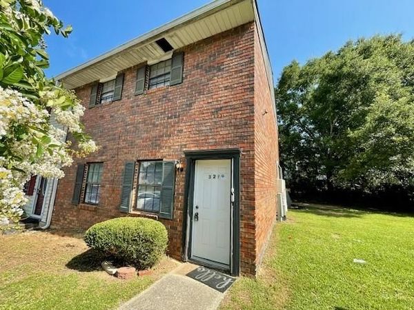 6354 Shannon Pkwy , Unit 32, Union City, GA 30291