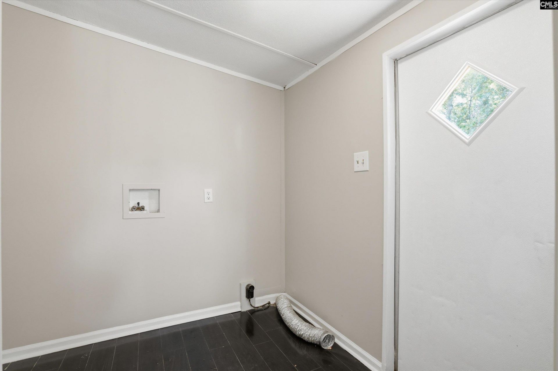 842 Links Court Photo 23