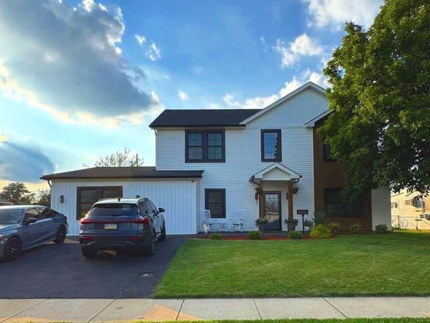 57 Evergreen Lane, Levittown, PA 19054 Main Photo