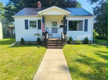 34 West Avenue, Salamanca, NY 14779