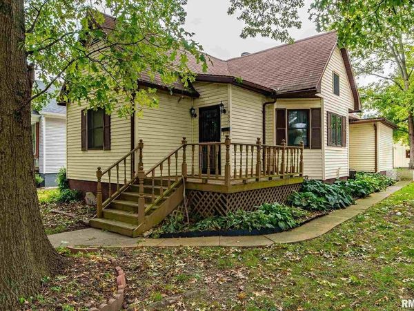 905 DECATUR Street , Lincoln, IL 62656