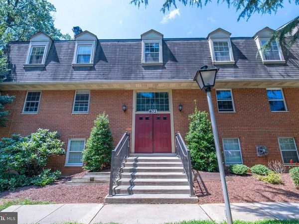872 COLLEGE PARKWAY, Unit 301, ROCKVILLE, MD 20850