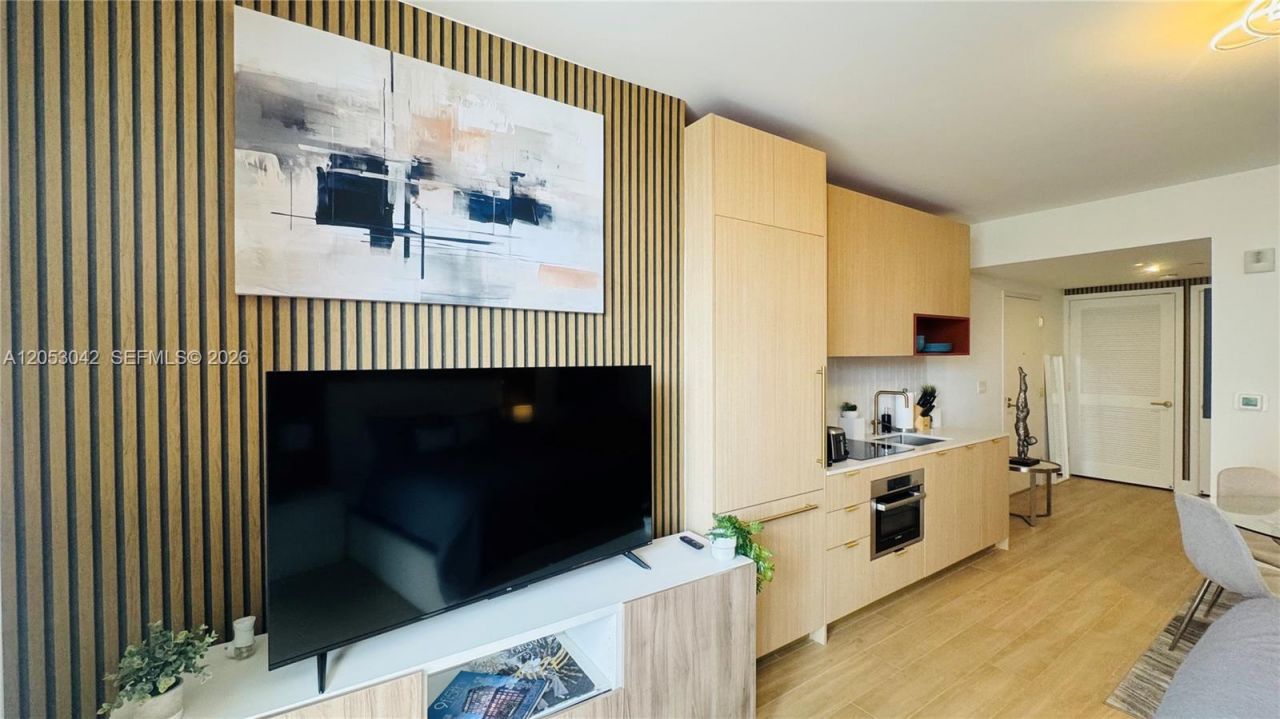 90 NE 32 St , Unit 613, Miami, FL 33137 Photo
