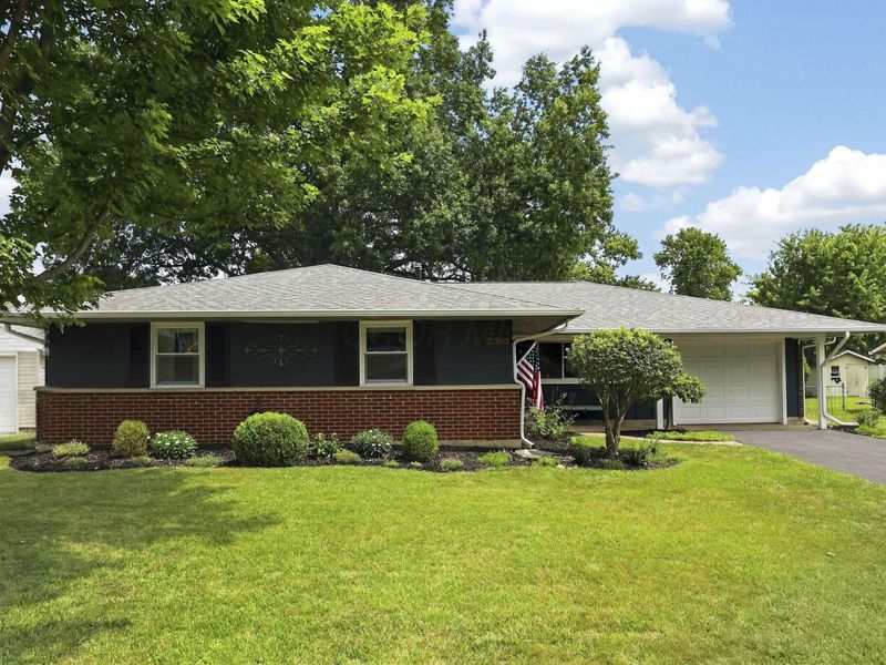 5555 Copenhagen Drive, Westerville, OH 43081 Photo 2