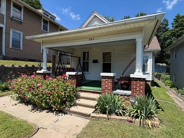 703 Mcdonald Street, St Joseph, MO 64505