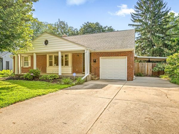 110 S Calvin Park Boulevard , Rockford, IL 61108