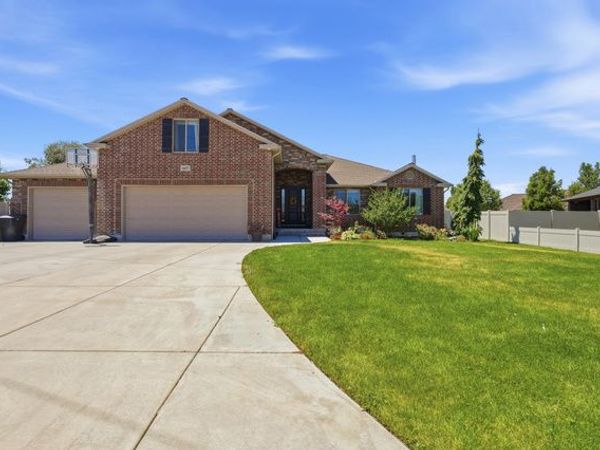 1477 N 1575 W, Clinton, UT 84015