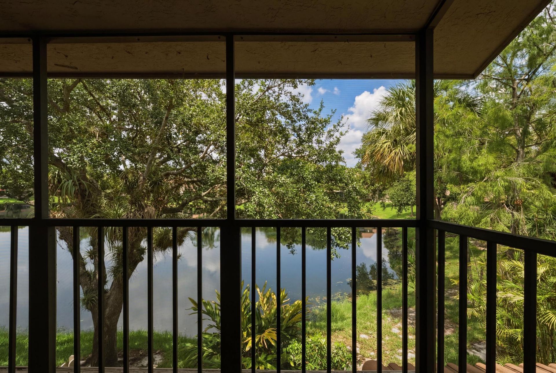 9014 Vineyard Lake Drive, Plantation, FL 33324 Photo