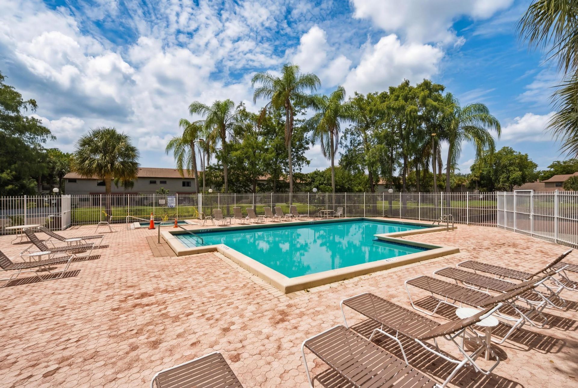 9014 Vineyard Lake Drive, Plantation, FL 33324 Photo