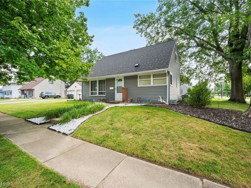 1524 Bancroft Street, Cuyahoga Falls, OH 44221 Photo 2