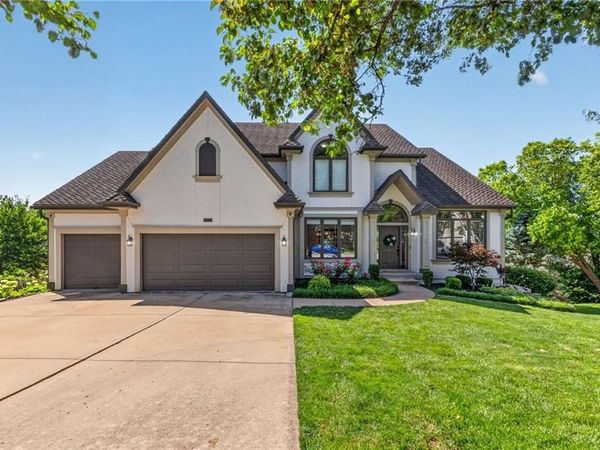14605 W 49th Terrace, Shawnee, KS 66216