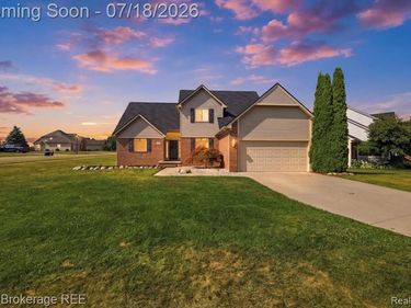 1340 Park Ridge Pointe, Grand Blanc Twp, MI 48439