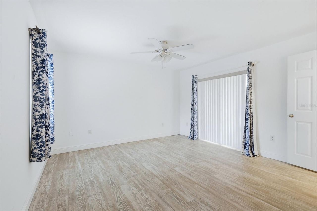 5273 Villa Majorca Court, Unit 25, Sarasota, FL 34235 Photo