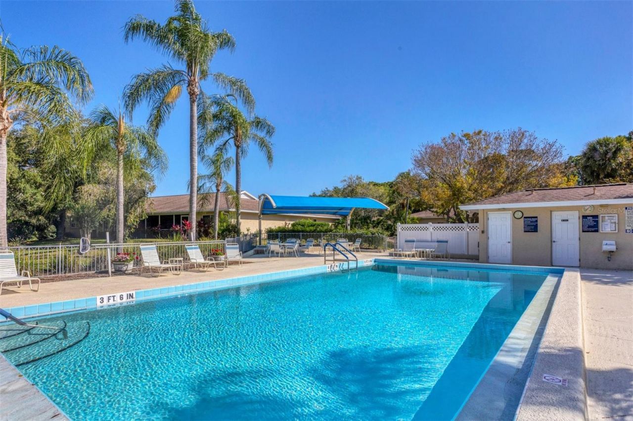 5273 Villa Majorca Court, Unit 25, Sarasota, FL 34235 Photo