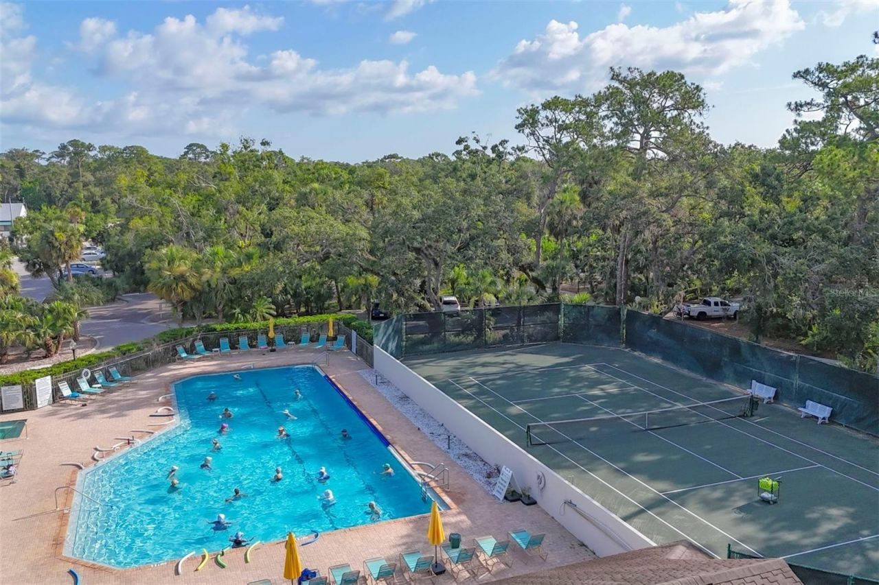 5273 Villa Majorca Court, Unit 25, Sarasota, FL 34235 Photo
