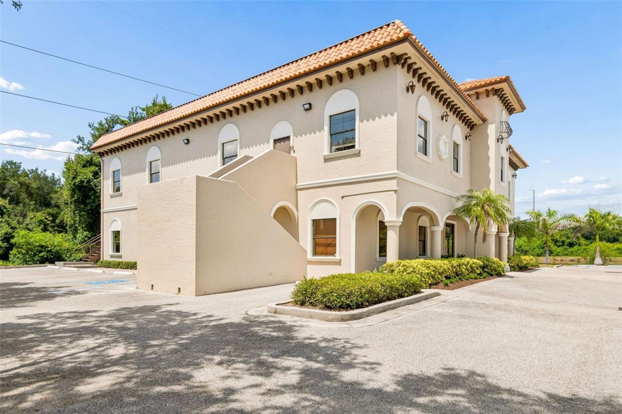 6730 W Linebaugh Avenue, Tampa, FL 33625 Photo