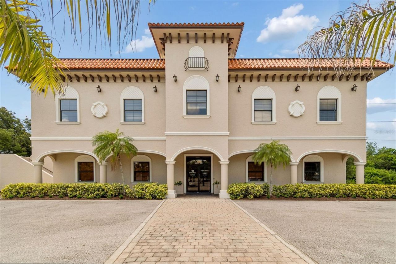 6730 W Linebaugh Avenue, Tampa, FL 33625 Photo