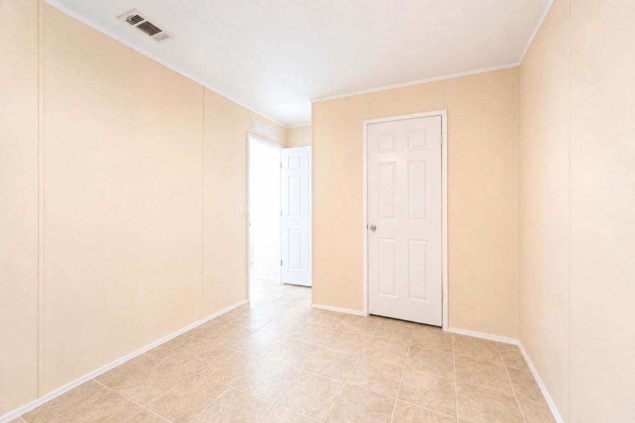 8137 SW Wildwood Drive, Stuart, FL 34997 Photo