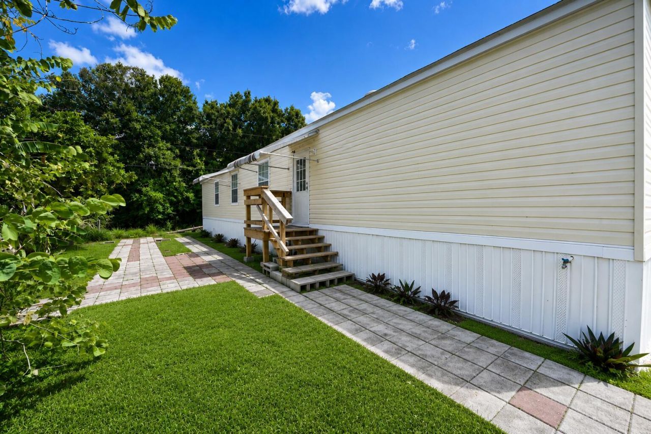 8137 SW Wildwood Drive, Stuart, FL 34997 Photo