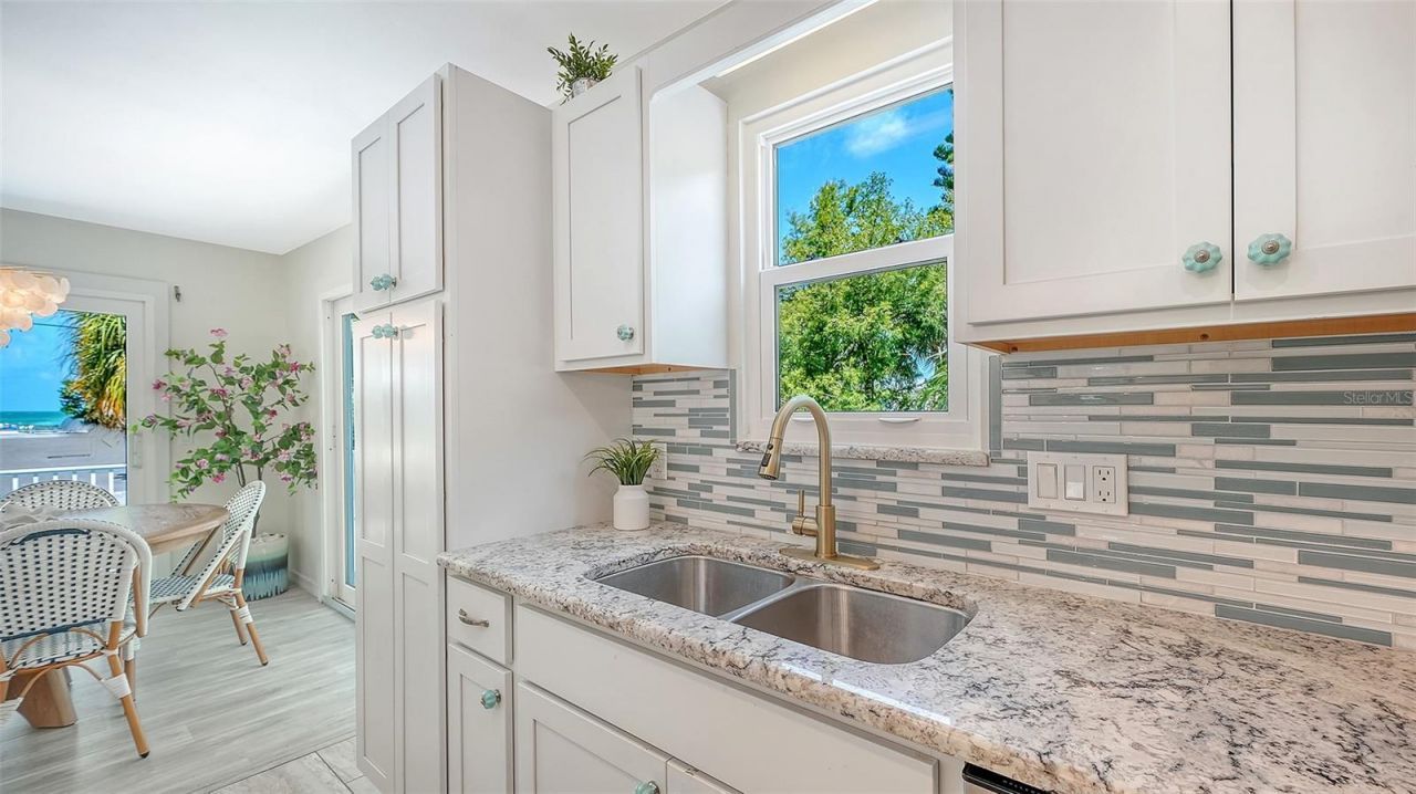 6327 Gulf Drive, Holmes Beach, FL 34217 Photo