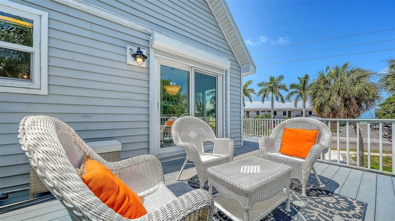 6327 Gulf Drive, Holmes Beach, FL 34217 Photo