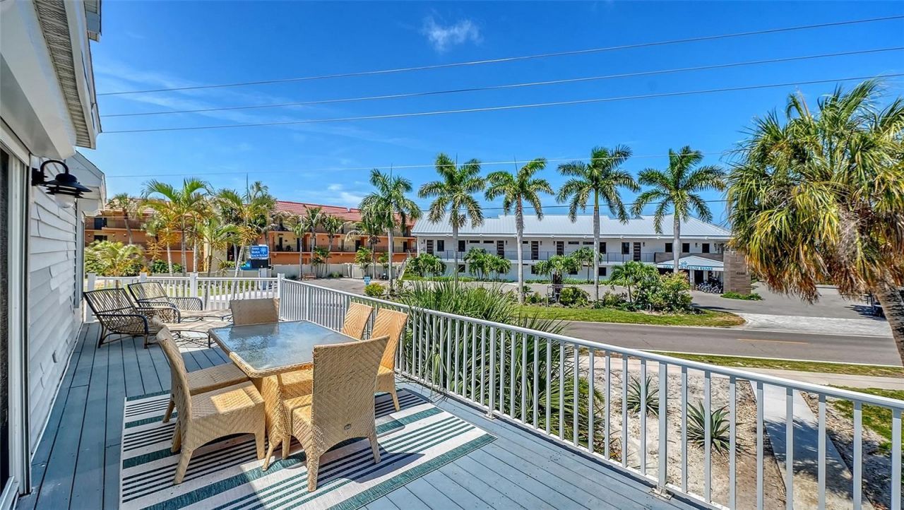 6327 Gulf Drive, Holmes Beach, FL 34217 Photo