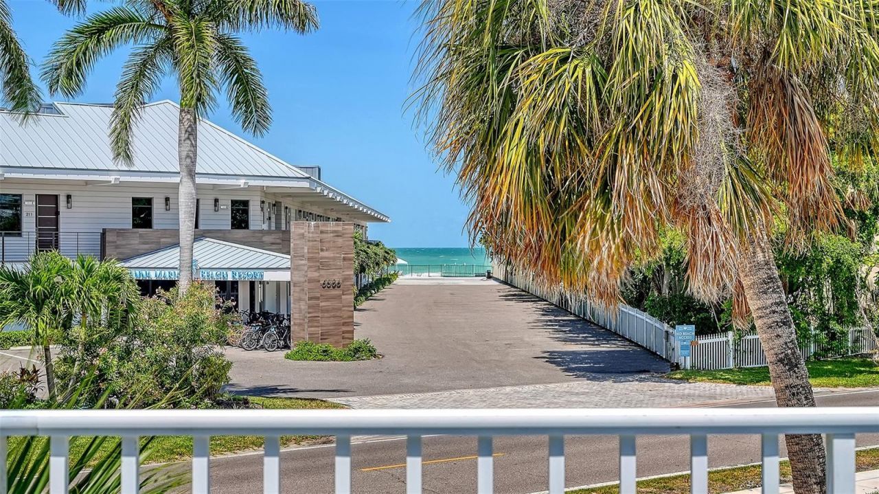 6327 Gulf Drive, Holmes Beach, FL 34217 Photo