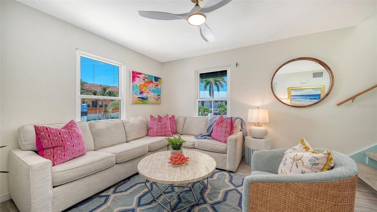 6327 Gulf Drive, Holmes Beach, FL 34217 Photo