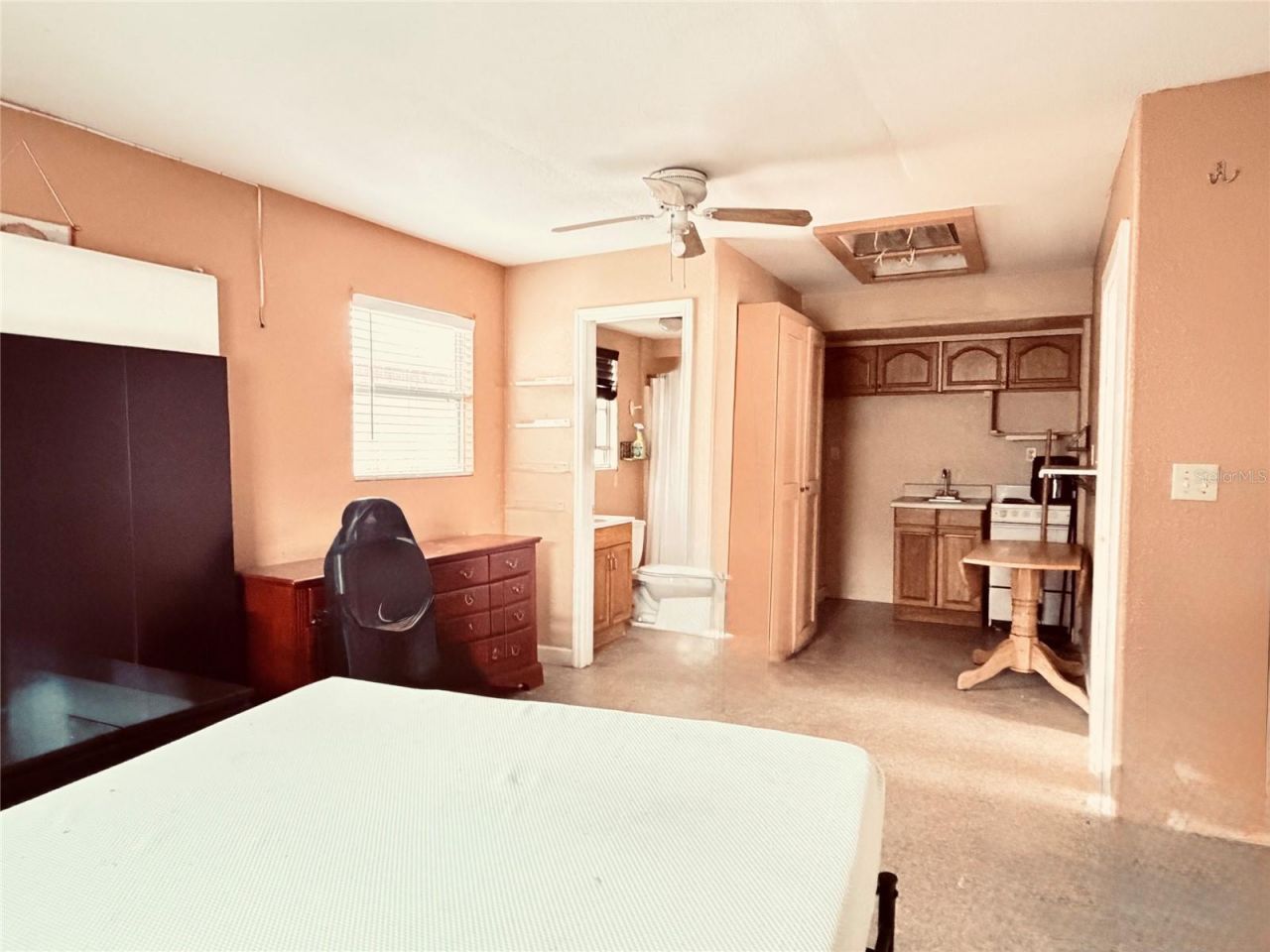 3306 W Burke Street , Tampa, FL 33614 Photo