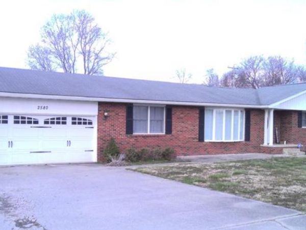 2580 S US Highway 31 , Crothersville, IN 47229