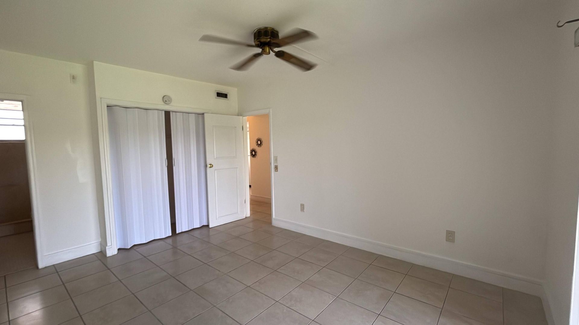 2940 NE 203rd Street, Unit C102, Aventura, FL 33180 Photo
