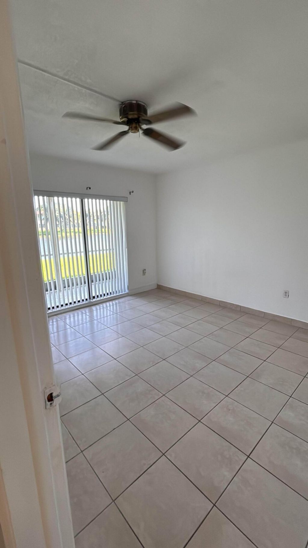 2940 NE 203rd Street, Unit C102, Aventura, FL 33180 Photo