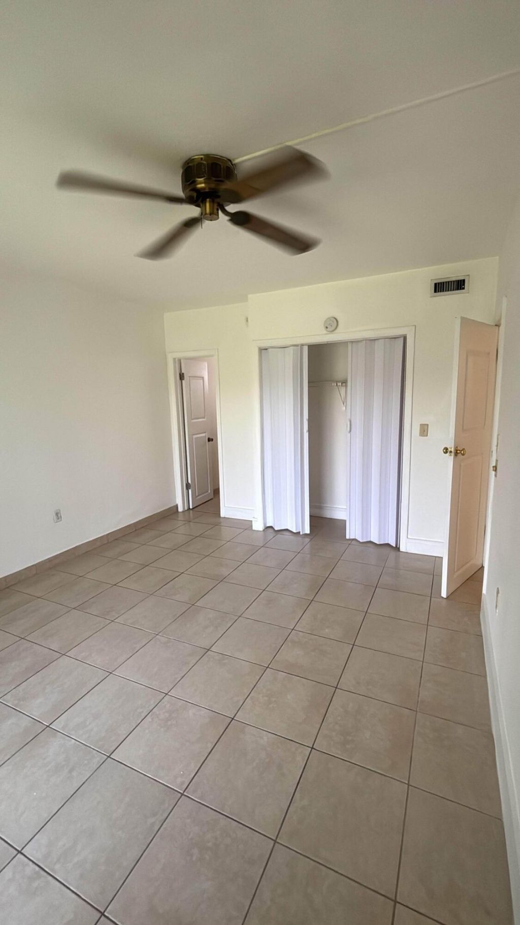 2940 NE 203rd Street, Unit C102, Aventura, FL 33180 Photo