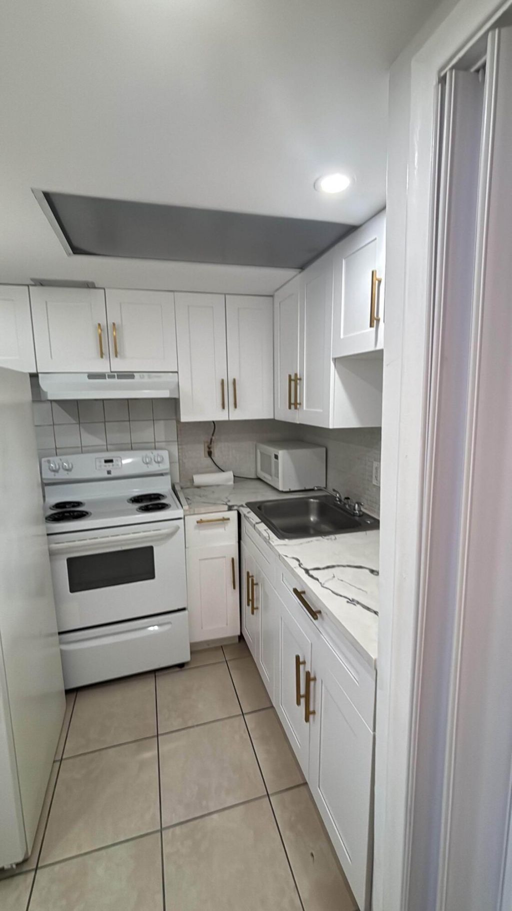 2940 NE 203rd Street, Unit C102, Aventura, FL 33180 Photo