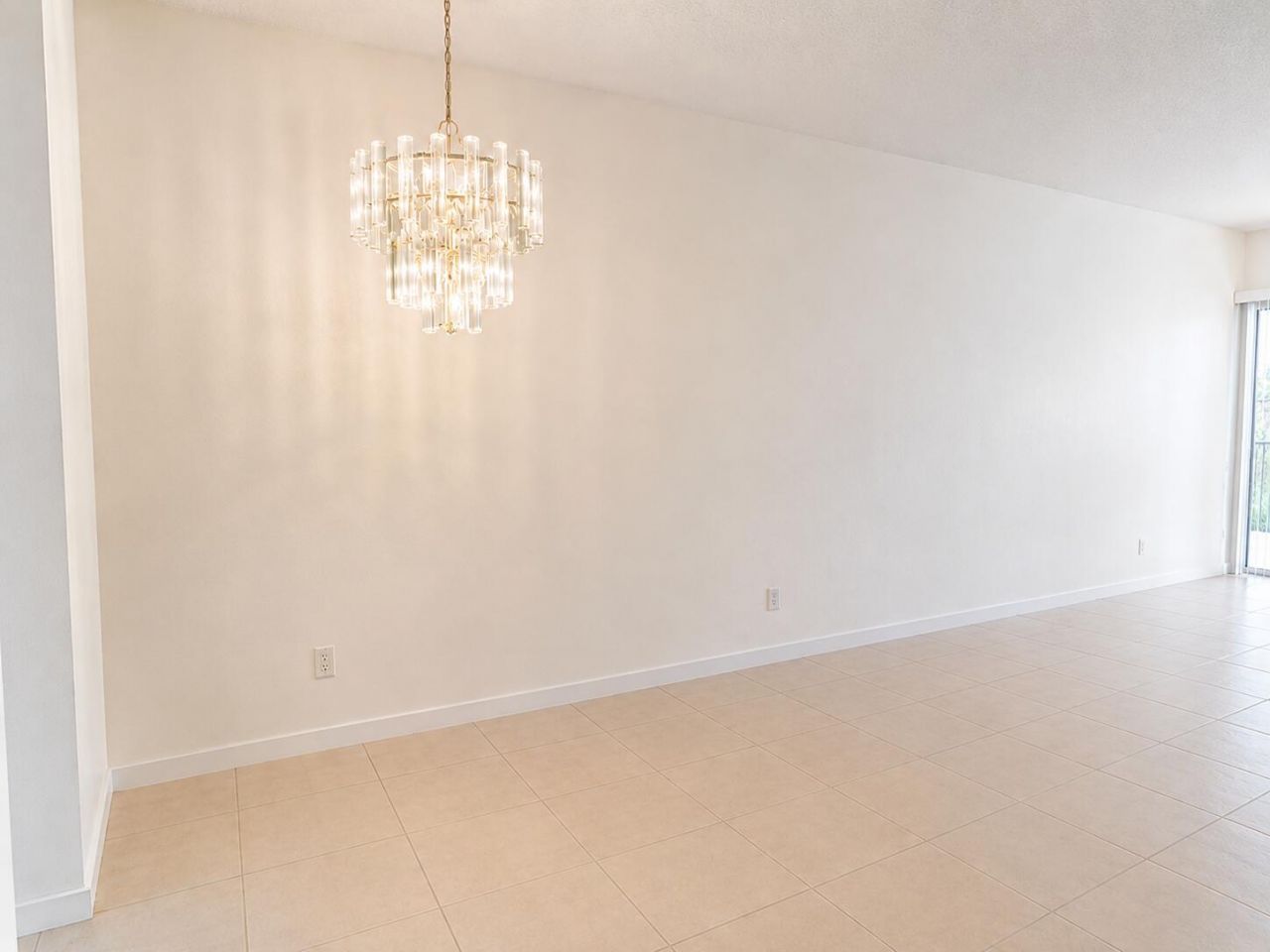 7775 Yardley Drive, Unit 115, Tamarac, FL 33321 Photo
